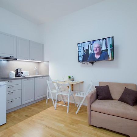 Modern Apartment Pricna 4 Прага Экстерьер фото