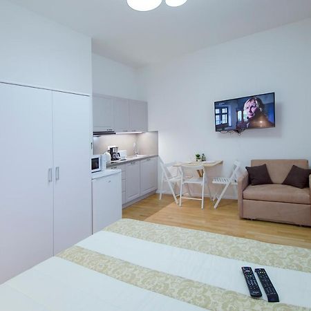 Modern Apartment Pricna 4 Прага Экстерьер фото